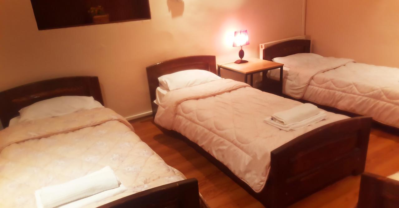 Deso Hostel & Rooms Тбилиси Екстериор снимка