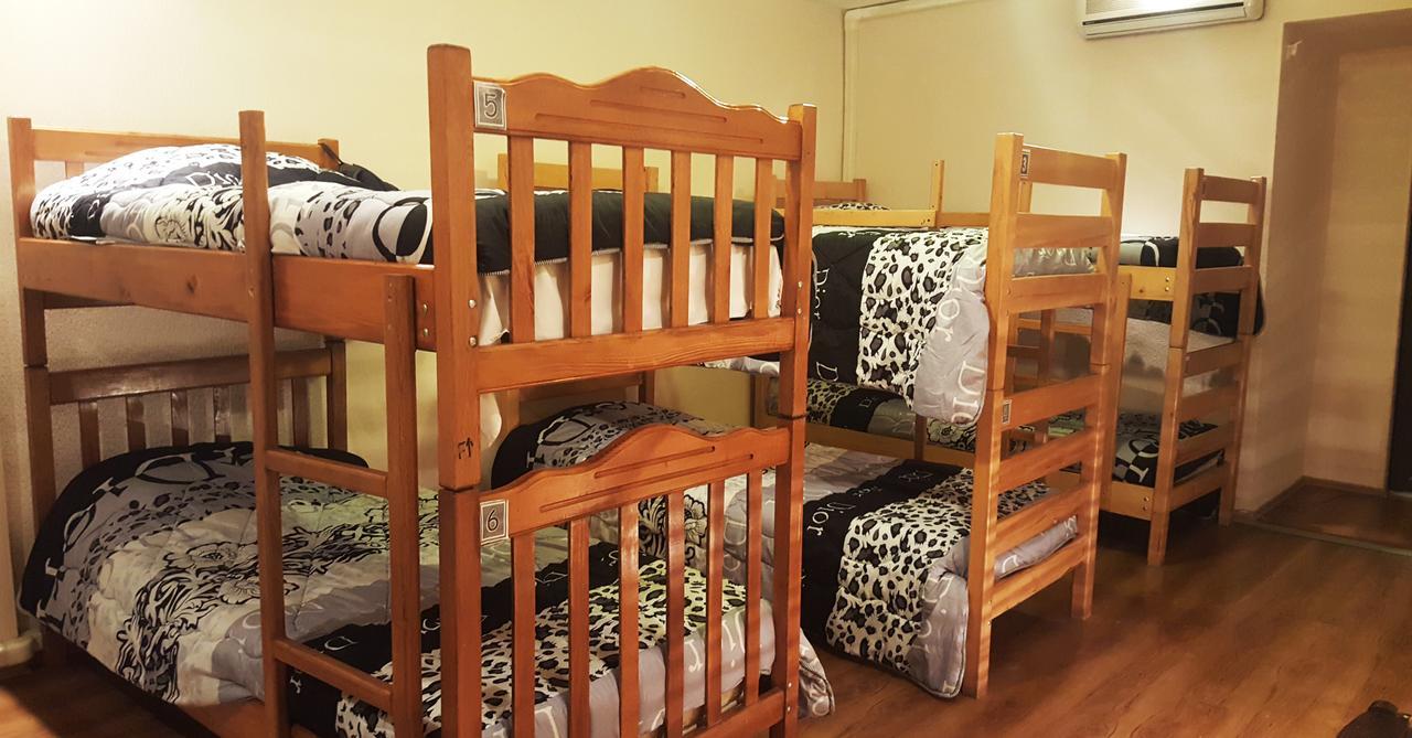 Deso Hostel & Rooms Тбилиси Екстериор снимка