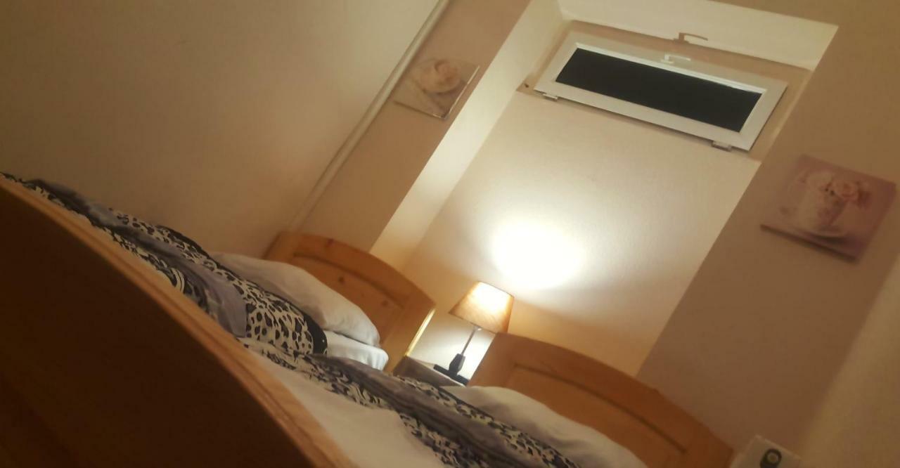 Deso Hostel & Rooms Тбилиси Екстериор снимка